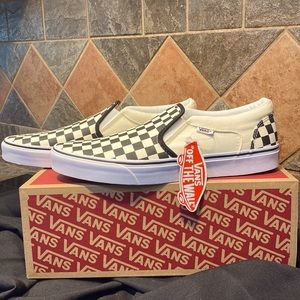 Men’s 11 NEW CHECKERS VANS